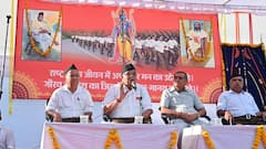 In Pics: RSS नेता सुरेश भैयाजी जोशी ने जयपुर में की शस्त्र पूजा, बोले- 'देश का भविष्य कैसा हो इसके लिए...'