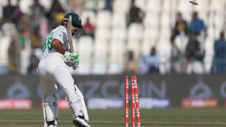 Pakistan Squad For England Test: इंग्लैंड के खिलाफ दूसरे और तीसरे टेस्ट के लिए पाकिस्तान ने अपनी टीम का एलान किया है. इससे बाबर आजम को बाहर रखा गया है.