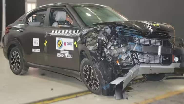 Citroen Basalt Scores 4 Stars In Bharat NCAP Crash Tests automobile news Citroen Basalt: அடிச்சு நொறுக்கலாமே..! பாதுகாப்பு பரிசோதனையில் ஸ்டார்களை அள்ளிய சிட்ரோயன் பசால்ட்