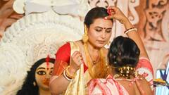 Celebrity Sindur Khela: আটপৌরে শাড়িতে অনবদ্য রানি, কাজলের পরনে লালপাড় গরদ, নুসরতের পাশে যশ, একনজরে তারকাদের সিঁদুর খেলা