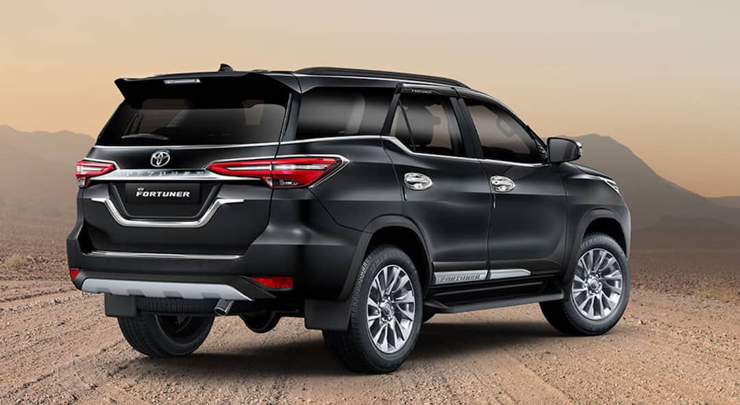 Fortuner Price Hike: நல்லா தானே போய்ட்டு இருந்துச்சு.. எகிறிய ஃபார்ட்சுனரின் விலை, எவ்வளவு தெரியுமா? என்ன காரணம்?