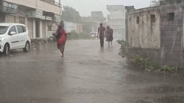 આ અતિભારે વરસાદને કારણે તાલાલા શહેર અને આસપાસના ગામડાઓમાં જનજીવન અસ્તવ્યસ્ત થઈ ગયું હતું.