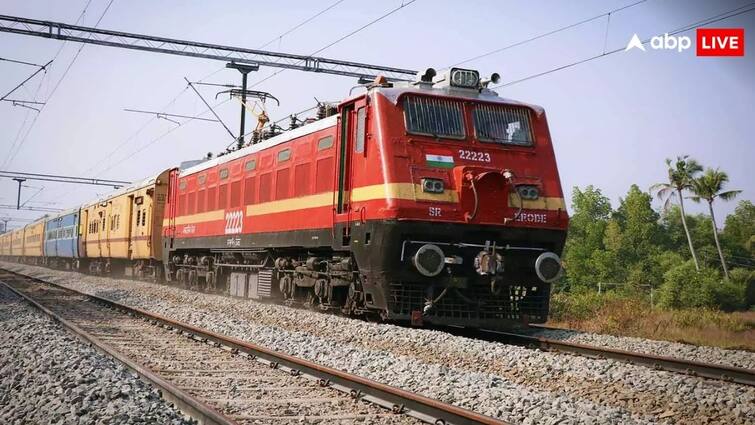 Train Cancelled: ट्रेन से जाने वाले मुसाफिरों के लिए बुरी खबर, इस रूट की 36 ट्रेनें हुईं कैंसिल indian railway cancelled trains due to various works at railway divisions check the list of trains Train Cancelled: ट्रेन से जाने वाले मुसाफिरों के लिए बुरी खबर, इस रूट की 36 ट्रेनें हुईं कैंसिल
