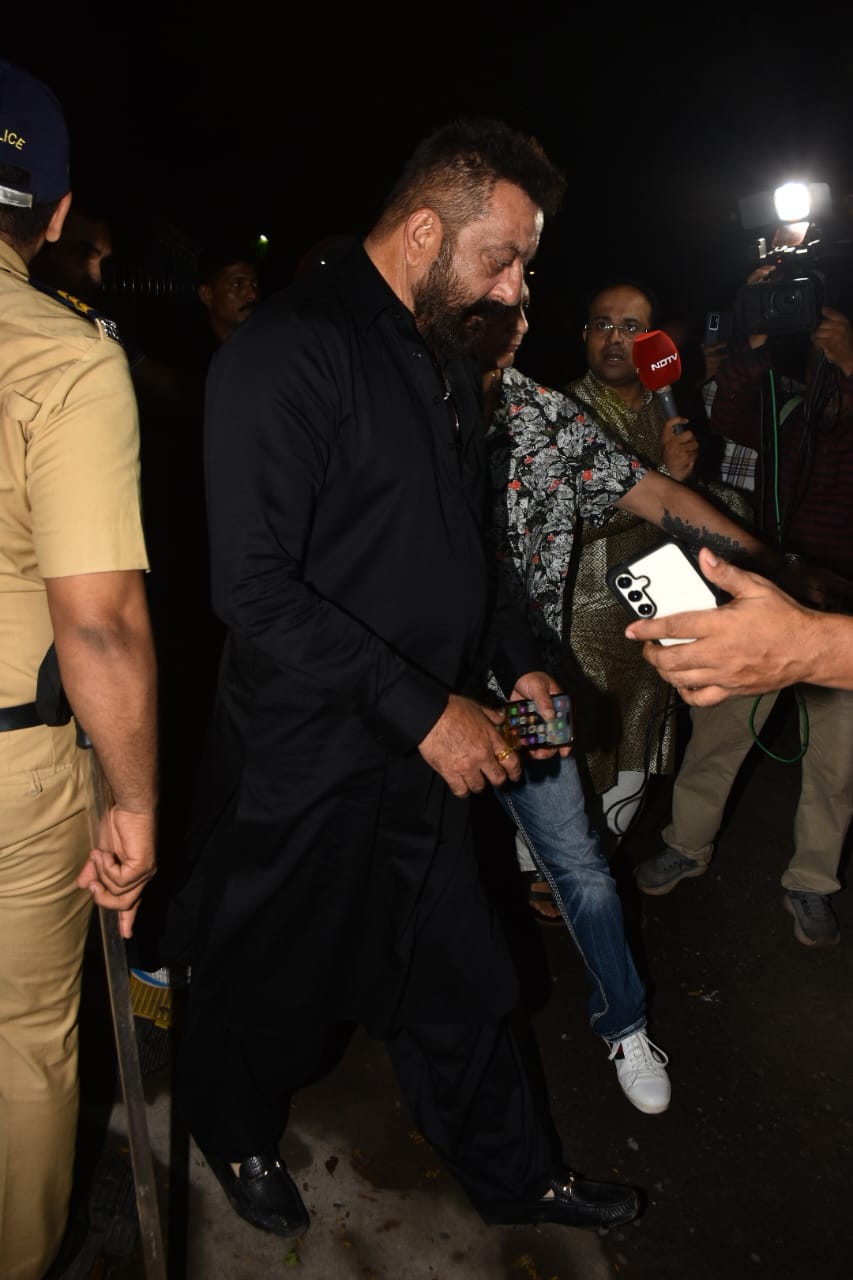 Baba Siddique's murder: These Bollywood actors including Sanjay Dutt reached hospital