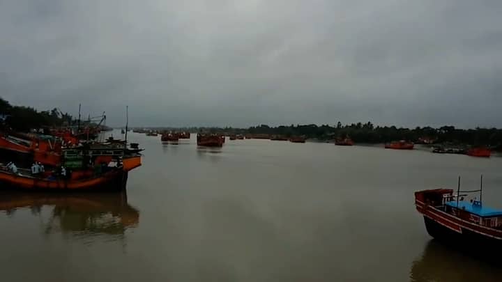 এবার প্রশ্ন কতটা প্রভাব বাংলায়? এর অভিমুখ নিম্নচাপ রূপে চেন্নাই উপকূলের দিকে হতে পারে বলে অনুমান।