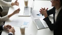 टेक कंपनी में इंटरव्यू देने गई महिला से बनवाया तिरंगा, गुस्साई महिला ने बीच में ही छोड़ा सेशन