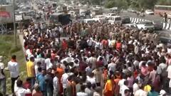 यति नरसिंहानंद के समर्थन में महापंचायत पर बवाल, लोगों ने बैरिकेड्स तोड़े, पुलिस का लाठीचार्ज