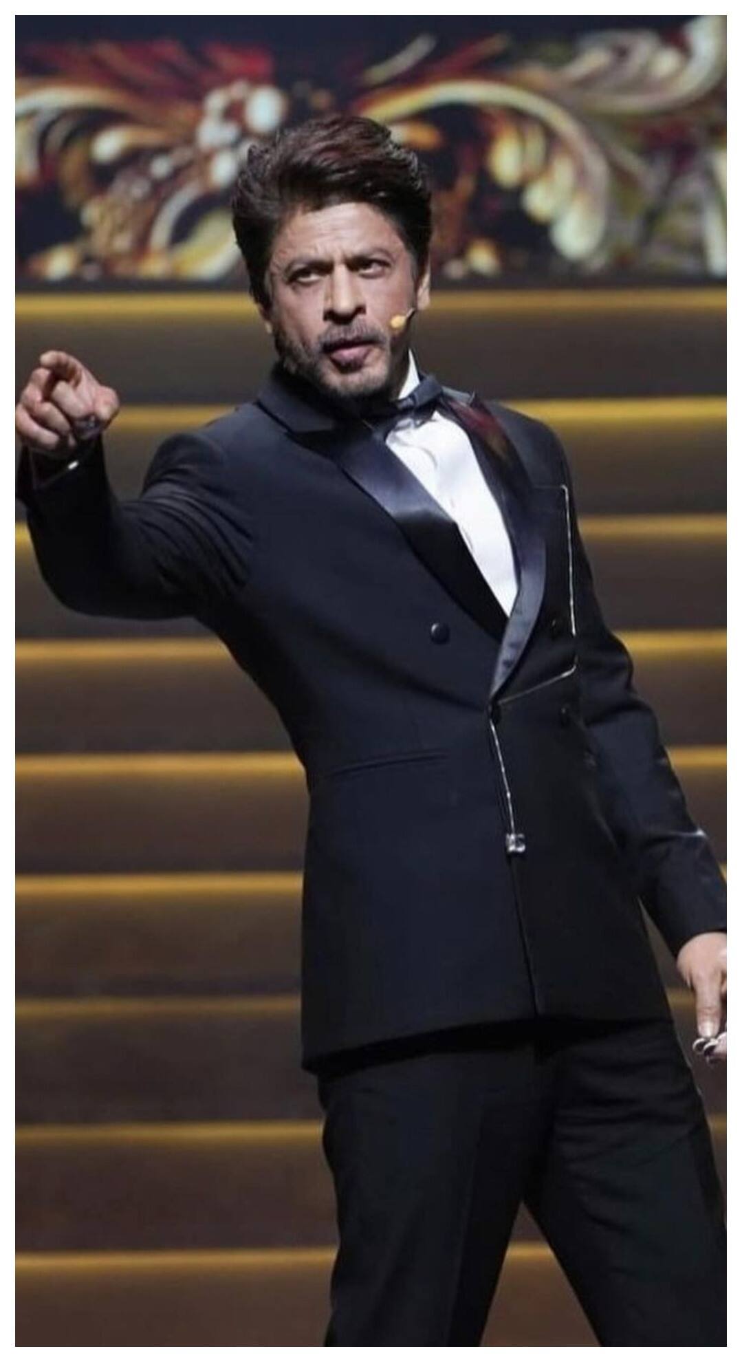 Shah Rukh Khan Net Worth 2025: कितना बड़ा है SRK का साम्राज्य? बॉलीवुड के खानदानी रईस भी रह जाते हैं पीछे, जानें नेटवर्थ