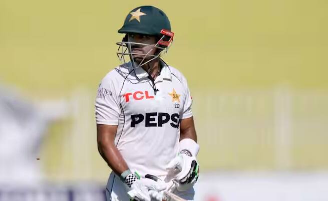 બાબર આઝમે છેલ્લી 18 ટેસ્ટ ઇનિંગ્સમાં એક પણ અડધી સદી ફટકારી શક્યો નથી તે ઈંગ્લેન્ડ સામે બે ઇનિંગ્સમાં 30 રન અને 5 રન કરી શક્યો હતો. શાહીન આફ્રિદી ગયા વર્ષે ડિસેમ્બરમાં ઓસ્ટ્રેલિયા સામેની મેચ બાદ ટેસ્ટ ક્રિકેટ રમ્યો નથી. જો આફ્રિદીની દક્ષિણ આફ્રિકા સામેની ટેસ્ટ શ્રેણી માટે પસંદગી થશે તો જ તે આ વર્ષે કોઈપણ ટેસ્ટ રમી શકશે.