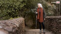 सफेद रंग की ही क्यों होती है नेत्रहीन लोगों की छड़ी, क्या है इसके पीछे की वजह?