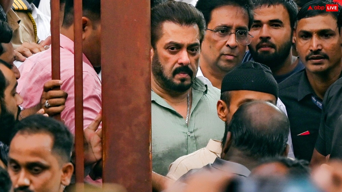 After the murder of Baba Siddiqui, security increased at Salman Khan's Panvel Farm House, patrolling also increased. 