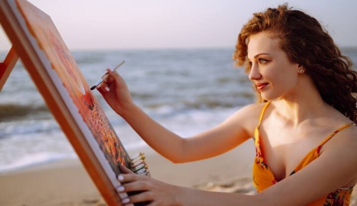 7, 16 किंवा 25 जन्मतारखेचे लोक अंतर्मुख स्वभावाचे असतात. या लोकांना एकटं राहणं आवडतं. या मूलांकाचे लोक बुद्धिमान आणि जिज्ञासू असतात आणि ते नेहमी ज्ञान मिळवण्यासाठी उत्सुक असतात.