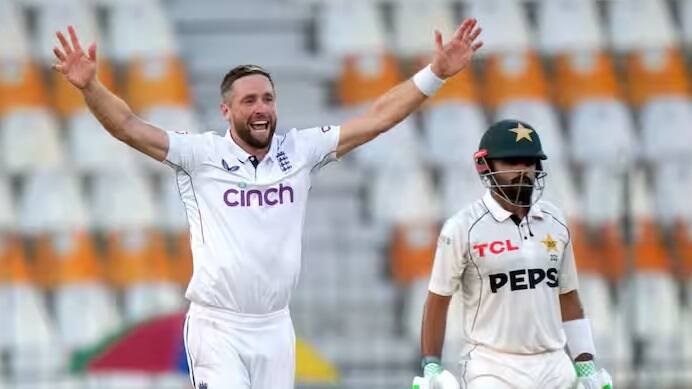 પાકિસ્તાન ક્રિકેટ ટીમના પસંદગીકારોમાંથી એક આકિબ જાવેદે કહ્યું કે બાબર આઝમ અને કેટલાક અન્ય ખેલાડીઓને આરામ આપવામાં આવી રહ્યો છે. નિવેદન અનુસાર, PCBને આશા છે કે આ આરામ આ ખેલાડીઓને તેમની શારીરિક અને માનસિક ફિટનેસ સુધારવામાં મદદ કરશે.