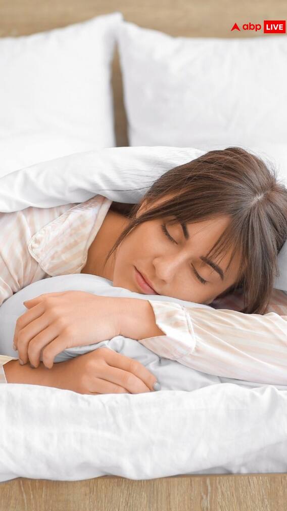 धीरे धीरे ये 11 आदतें व्यक्ति को कंगाल बना देती हैं.