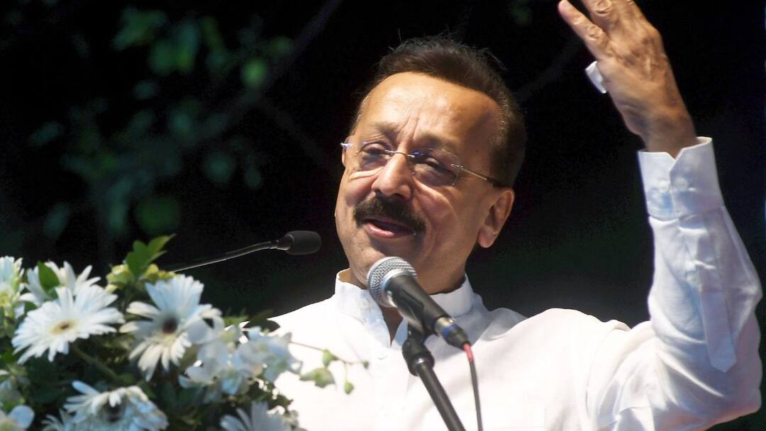 Baba Siddique Shot Dead in Mumbai accused says order to kill son zeeshan siddique also Baba Siddique Shot Dead: बाबा सिद्दीकी मर्डर केस के आरोपी का खुलासा, बोले- बेटे जीशान को भी मारने के मिले थे आदेश