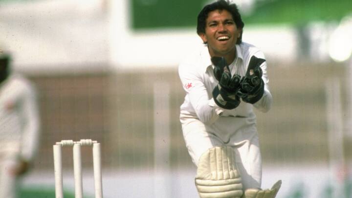 अनिल दलपत, रिश्ते में दानिश कनेरिया के चाचा लगते हैं. वो ऐसे पहले हिन्दू क्रिकेटर थे, जो पाकिस्तान की राष्ट्रीय क्रिकेट टीम के लिए खेले थे. एक विकेटकीपर बल्लेबाज होते हुए उन्होंने पाक टीम के लिए कुल 24 इंटरनेशनल मैच खेले थे.