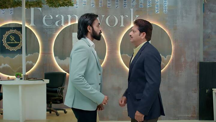 ఆఫీసుకి వెళ్లిన రాజ్..కాల్ చేశావు కదా ఏంటో చెప్పు అని మేనేజర్ తో అంటే నేను కాల్ చేయడం ఏంటి..మీకు రాంగ్ నంబర్ నుంచి కాల్ వచ్చిందంటాడు. మన కంపెనీలో ఎక్సెస్ గోల్డ్ ఉందా అని శ్రుతిని అడిగితే అంతా చెక్ చేశాను ఏమీలేదంటుంది. ఎవరు కాల్ చేశారో కనుక్కుంటా అనుకుంటాడు రాజ్