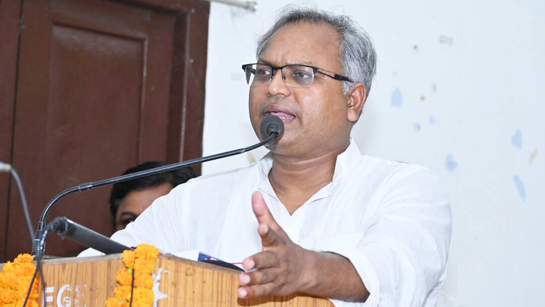 स्मार्ट मीटर और फ्री बिजली पर अब नहीं बोलेंगे तेजस्वी यादव? JDU नेता मनीष वर्मा ने कह दी बड़ी बात JDU Manish Verma Attacks RJD and Tejashwi Yadav on Smart Meter and 200 Unit Free Electricity स्मार्ट मीटर और फ्री बिजली पर अब नहीं बोलेंगे तेजस्वी यादव? JDU नेता मनीष वर्मा ने कह दी बड़ी बात