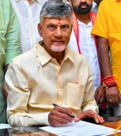 AP liquor Policy: किसी भी ब्रांड की शराब सिर्फ 99 रुपये में, आंध्र प्रदेश में चंद्रबाबू नायडू ने उड़ेल दिया 'शराब का पूरा समंदर'