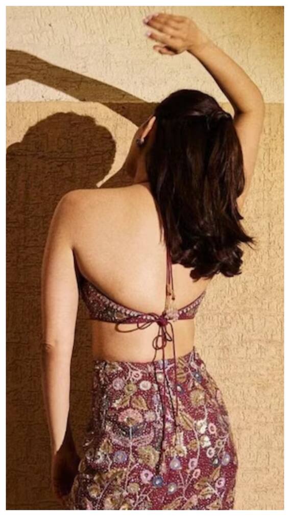 बैकग्राउंड डांसर से ये हसीना कैसे बनी टॉप एक्ट्रेस, जानें