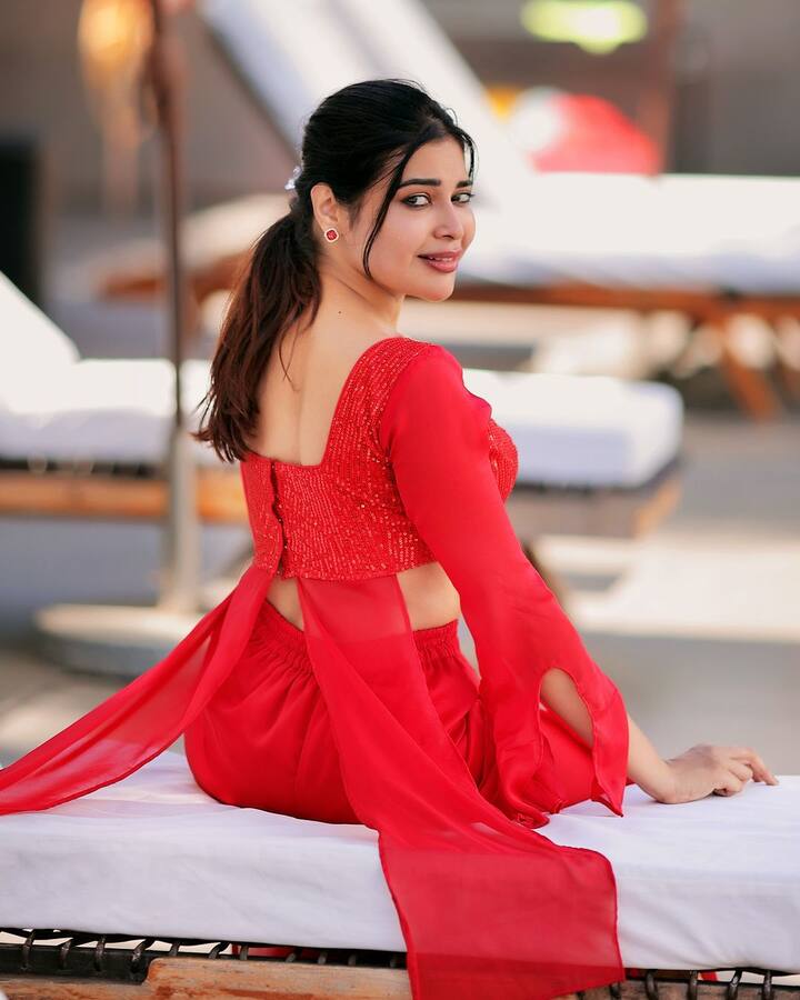 பிக்பாஸில் சரவெடியாக போய்கொண்டு இருக்கிறது தர்ஷா குப்தா சிறப்பாக விளையாடிகொண்டு இருக்கிறார்