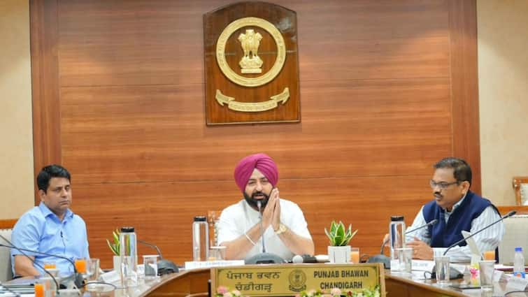 Punjab Govt Organises Particular Camp To Settle Pending Actual Property Initiatives, 51 Promoters Issued