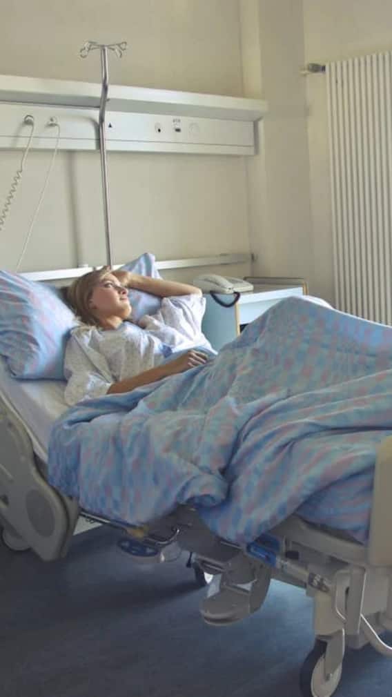 रीढ़ की हड्डी में कौन सी बीमारी होती है?