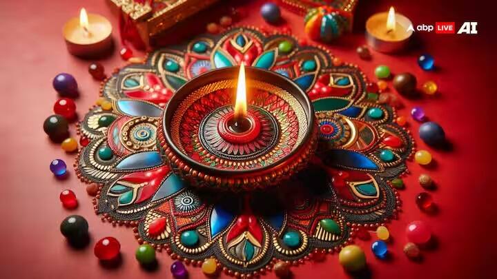 હિંદુ ધર્મમાં અનેક શુભ કે વિશેષ પ્રસંગોએ રંગોળી બનાવવાની પરંપરા છે. ખાસ કરીને દિવાળીના દિવસે ઘરે, ઓફિસ વગેરે જગ્યાએ રંગોળી બનાવવામાં આવે છે. એવું માનવામાં આવે છે કે રંગોળીના રંગો સકારાત્મક ઉર્જાનો સંચાર કરે છે. દિવાળી પર રંગોળી બનાવવા પાછળ કેટલીક માન્યતાઓ છે. ચાલો તેના વિશે જાણીએ-