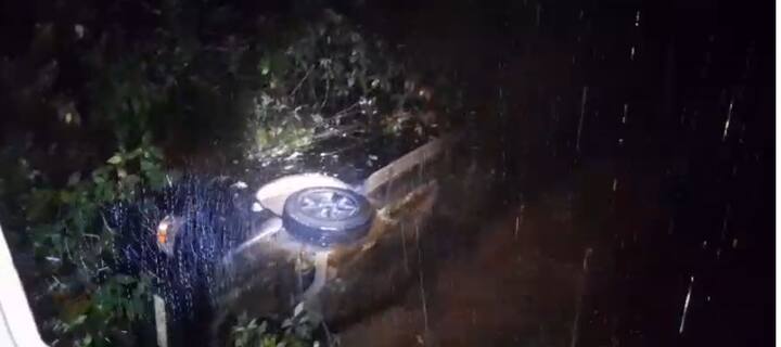 या अपघातामध्ये सुदैवाने जिवितहानी झाली नाही.