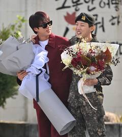 J-Hope Completes Military Service; Jin And BTS ARMY Celebrate His Homecoming, Check Out Pics