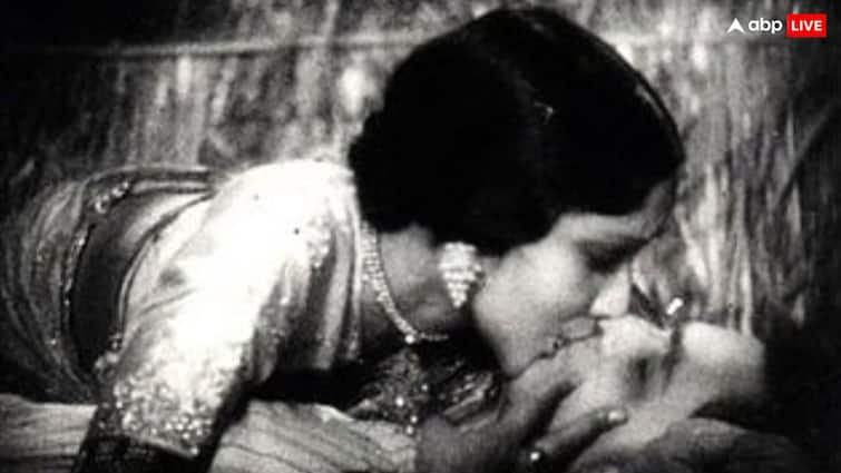 Devika Rani Bold 4-Minute Kiss Scene in 1933 'Karma' Still Holds a Record