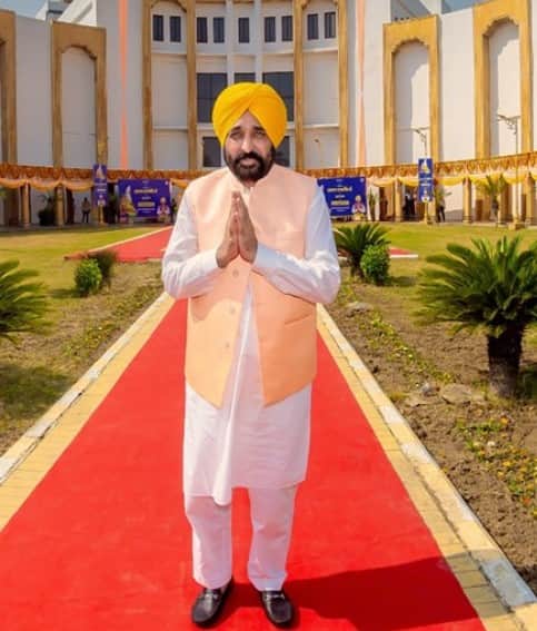 CM ਭਗਵੰਤ ਮਾਨ ਦੀ ਵਿਗੜੀ ਸਿਹਤ, ਕੇਜਰੀਵਾਲ ਨਾਲ ਹੜ੍ਹ ਪ੍ਰਭਾਵਿਤ ਇਲਾਕਿਆਂ ਦਾ ਦੌਰਾ ਰੱਦ...