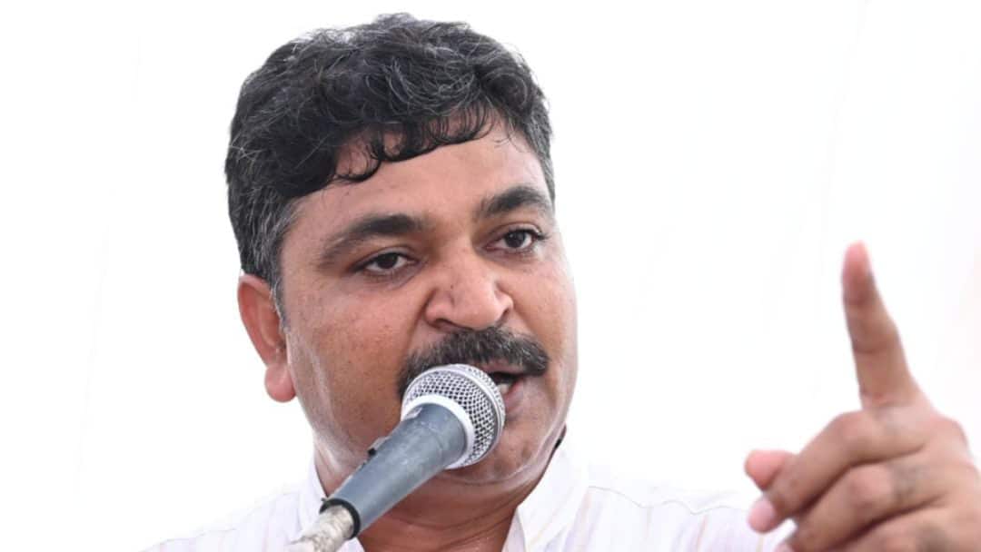 राजस्थान के नेता प्रतिपक्ष का बड़ा दावा, 'मंत्री ने खुद बता दिया कि बीजेपी में सब कुछ ठीक नहीं' rajasthan assembly Opposition Leader Tika ram Jully targeted bjp allegations on pm modi ann राजस्थान के नेता प्रतिपक्ष का बड़ा दावा, 'मंत्री ने खुद बता दिया कि बीजेपी में सब कुछ ठीक नहीं'