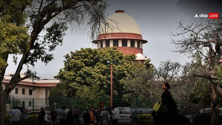 Supreme Court West Bengal's Plea Against HC Quashing OBC Classifications says Reservation Can't Be On Basis Of Religion OBC Case: 'ধর্মের ভিত্তিতে কোনও সংরক্ষণ করা যায় না', হাইকোর্টের রায় বহাল সুপ্রিম কোর্টেও!