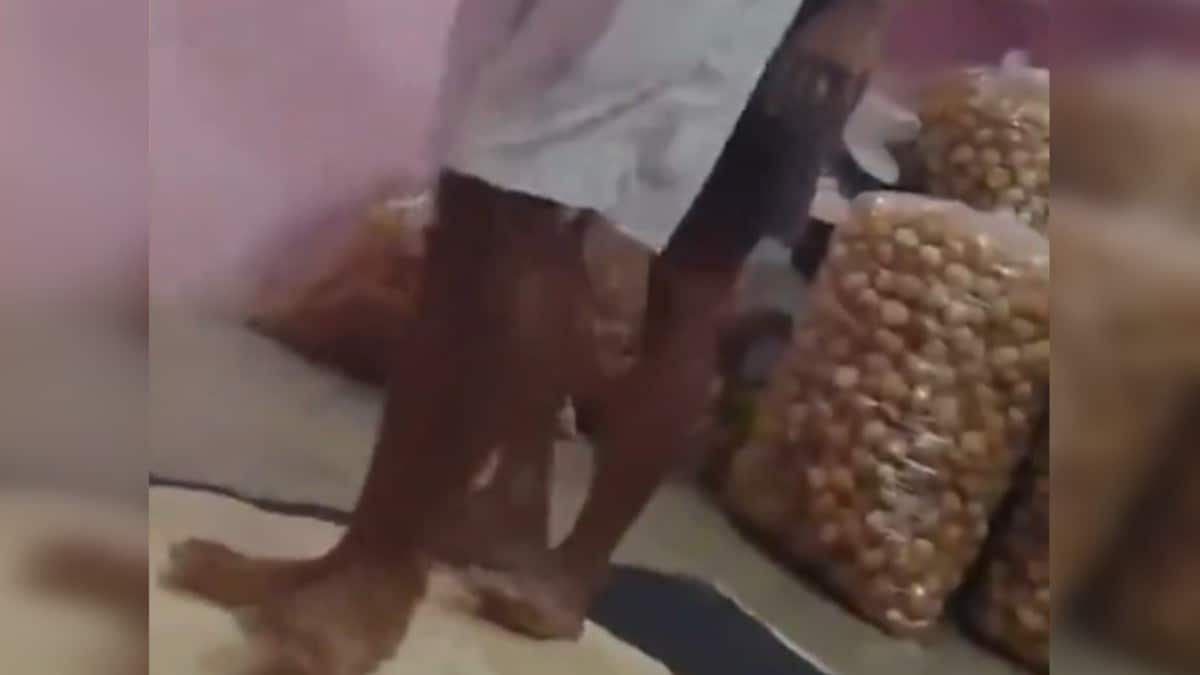 WATCH: Jharkhand Men Use Feet To Prepare 'Golgappa' Dough, Internet Reacts