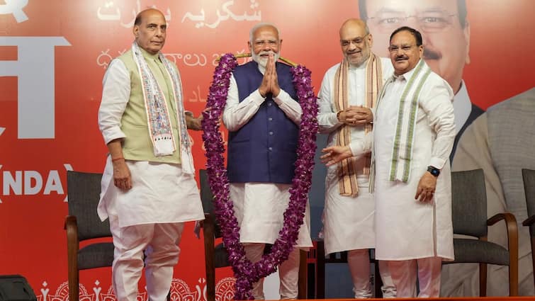 BJP to Meet on Tuesday to Decide Bypoll Candidates in UP