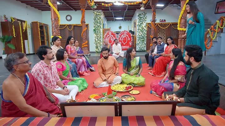 Brahmamudi Today Episode:  కనకం బాధ చూడలేక రాజ్ వెళ్లి కావ్య  దాంపత్య వ్రతానికి ఒప్పిస్తే.. రుద్రాణి కథను మలుపు తిప్పేసింది...ఈ రోజు ఎపిసోడ్ హైలెట్స్ ఇక్కడ చూడండి..