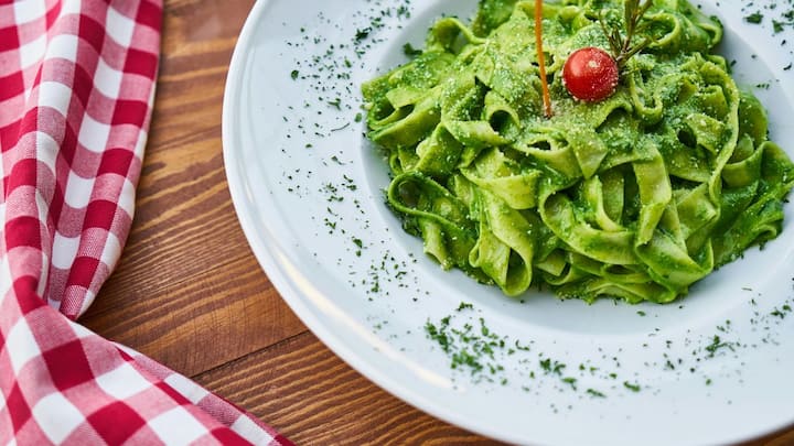 Broccoli & spinach pasta Recipe: பாஸ்தா ரெசிபி வகைகள் வரிசையில் ப்ரோக்கோலி பாஸ்தா செய்முறையை காணலாம்.