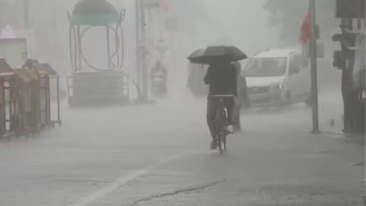 tamilnadu weatherman forecast for tn rain chennai rain chances today on 18th october TN Rain Alert: சென்னை டூ செங்கல்பட்டு - ”டமால் டுமீல்” இடி, மின்னலுடன் மழைக்கு வாய்ப்பு - தமிழ்நாடு வெதர்மேன்