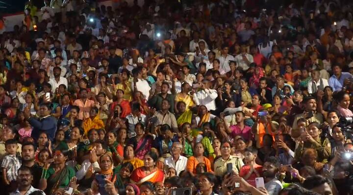 राज्यभरातून आलेल्या भाविकांची यावेळी मोठ्या संख्येने उपस्थिती होती.