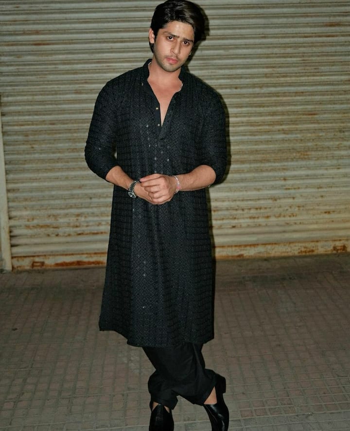 Jibraan Khan’s sequinned black kurta pajama is a standout for those who love a touch of glamour.