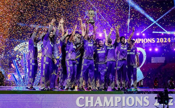 आईपीएल 2025 के मेगा ऑक्शन से पहले कोलकाता नाइट राइडर्स के पास कई ऐसे खिलाड़ी हैं, जिन्हें वह रिटेन करना चाहेगी. जिसमें से तीन नाम पक्के माने जा रहे हैं.