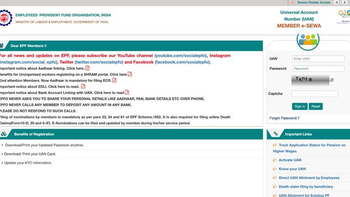 अगर यह सब चीजें पूरी हैं. तो फिर आप ऑनलाइन भी अपने पीएफ खाते से पैसे निकाल सकते हैं. इसके लिए आपको सबसे पहले EPFO की आधिकारिक वेबसाइट https://unifiedportal-mem.epfindia.gov.in/memberinterface/ पर जाना होगा. जहां अपने UAN नंबर और पासवर्ड के साथ लाॅगिन करना होगा.