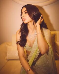 Khushi Kapoor Gives Perfect Diwali Party Inspiration In Pastel Sequins Saree; See