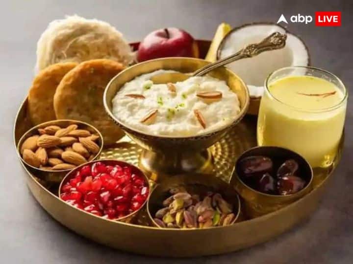 इसीलिए ऐसी चीजों का सेवन करें जो आसानी से पच जाएं, दूध, जूस, नारियल पानी, मखाने,खजूर, नारियल रका होना जरुरी होता है. इन सभी चीजों को इस लिए खाते हैं जिससे आपको पूरे दिन उर्जा मिले.