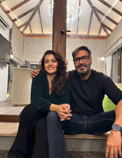 Ajay Devgan House Inside Pics: बेहद लैविश घर में रहते हैं काजोल-अजय, 'शिवशक्ति' की इनसाइड तस्वीरें देख खुली की खुली रह जाएंगी आंखें Ajay Devgan House Inside Pics: बेहद लैविश घर में रहते हैं काजोल-अजय, 'शिवशक्ति' की इनसाइड तस्वीरें देख खुली की खुली रह जाएंगी आंखें
