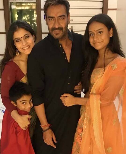 टाइम्स ऑफ इंडिया की रिपोर्ट के मुताबिक अजय देवगन और काजोल के इस लग्जरी ड्रीम होम की कीमत 60 करोड़ रुपये है.