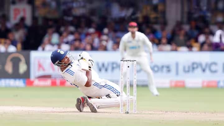 इससे पहले रोहित शर्मा ने शानदार पारी खेली. रोहित शर्मा 52 रन बनाकर पवेलियन लौटे. रोहित शर्मा और यशस्वी जयसवाल ने पहले विकेट के लिए 72 रन जोड़े. यशस्वी जयसवाल 35 रन बनाकर पवेलियन लौटे. (फोटो क्रेडिट- बीसीसीआई)