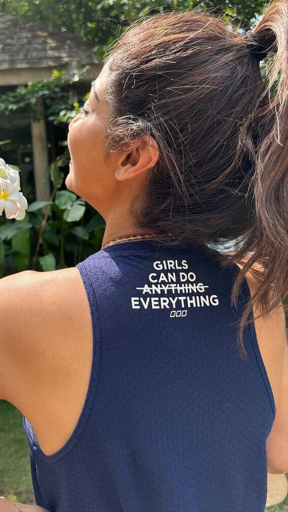 16 की उम्र में की करियर की शुरुआत, प्लास्टिक सर्जरी के चलते बटोरी सुर्खियां