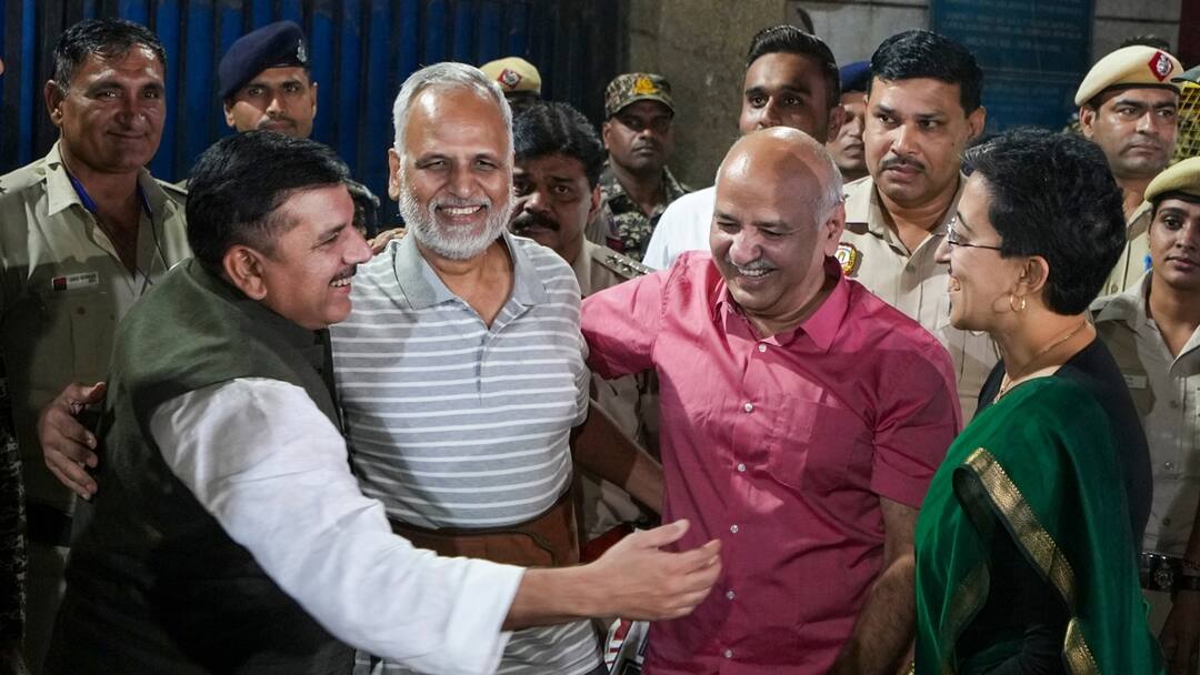 Ex-Delhi Minister Satyendra Jain Walks Out Of Prison On Bail, Quips CM Atishi 'Will Also Have To Go To Jail' Delhi News AAP Satyendra Jain Walks Out Of Prison On Bail Says CM Atishi Will Have To Go To Jail Arvind Kejriwal Ex-Delhi Minister Satyendra Jain Walks Out Of Prison On Bail, Quips CM Atishi 'Will Also Have To Go To Jail'